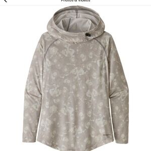 Patagonia Cream Hooded Sweatshirt